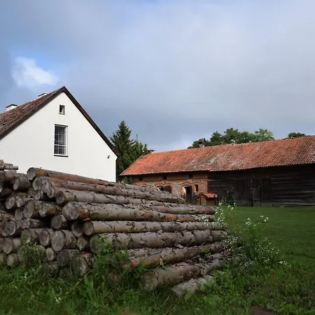 Dom W Akacjach Lisy